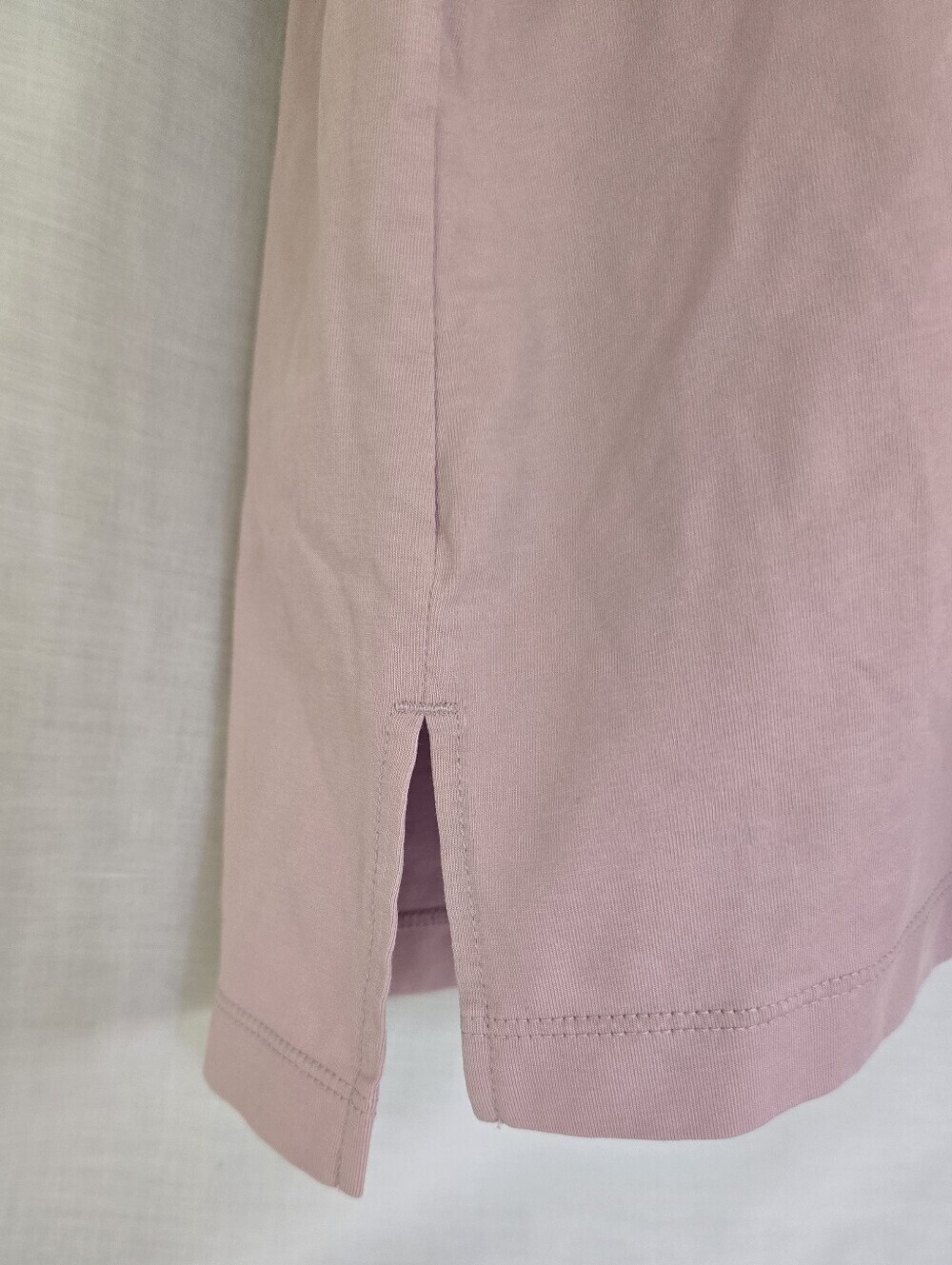 UNIQLO▪️AIRism Cotton Classic Relaxed Scoop Neck T-shirt in Dusty Mauve - Picture 3 of 10
